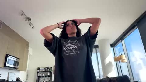 Snapshot of the_isa_bella chatting on December 2025 07:21:01 PM the_isa_bella online show from December 2025 07:21:01 PM