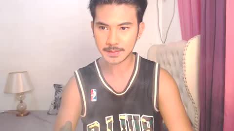 Snapshot of the_killian_jones chatting on February 2025 07:49:02 PM ken online show from February 2025 07:49:02 PM