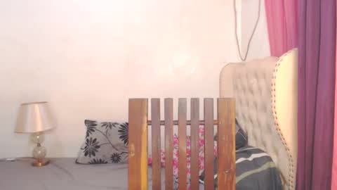 Snapshot of the_killian_jones chatting on February 2025 10:07:02 PM ken online show from February 2025 10:07:02 PM