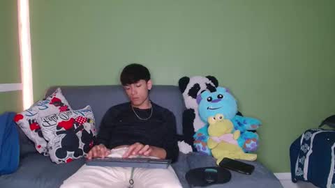 Snapshot of the_muderer chatting on November 2025 01:44:02 PM murderer online show from November 2025 01:44:02 PM