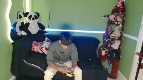 Snapshot of the_muderer chatting on December 2025 06:59:02 PM murderer online show from December 2025 06:59:02 PM