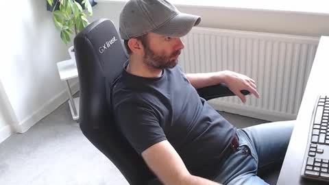 Snapshot of the_sensual_masturwait chatting on October 2025 09:11:04 AM the_sensual_masturwait online show from October 2025 09:11:04 AM