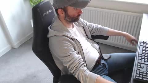 Snapshot of the_sensual_masturwait chatting on November 2025 09:22:02 AM the_sensual_masturwait online show from November 2025 09:22:02 AM