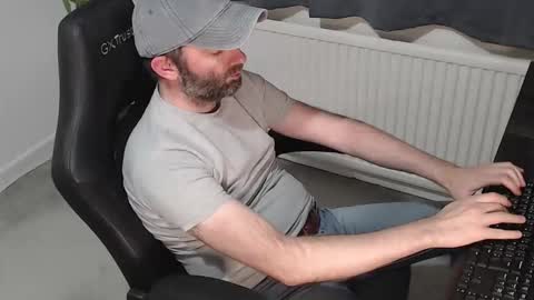 Snapshot of the_sensual_masturwait chatting on November 2025 09:24:02 PM the_sensual_masturwait online show from November 2025 09:24:02 PM