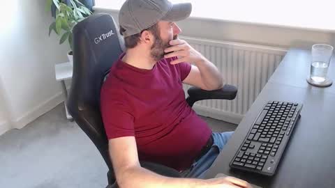 Snapshot of the_sensual_masturwait chatting on November 2025 11:20:02 AM the_sensual_masturwait online show from November 2025 11:20:02 AM