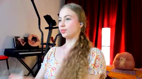 Ally    STREAMING ON TWITCH NOW Check my Twitter for updates online show from October 2025 05:23:02 PM