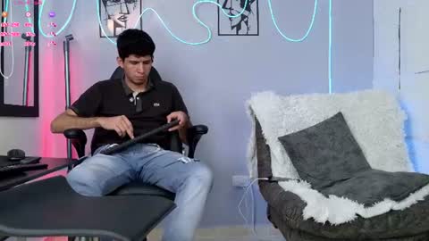 Damian and Nico online show from July 2026 08:08:02 PM