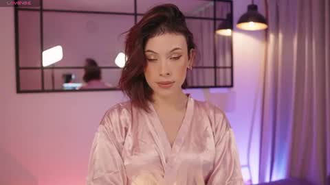 Snapshot of thea_ome chatting on June 2026 11:02:02 PM Thea online show from June 2026 11:02:02 PM