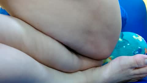    Karla    online show from October 2025 06:43:01 AM