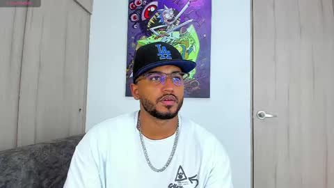 Snapshot of theblack_frank chatting on March 2025 06:47:02 PM theblack_frank online show from March 2025 06:47:02 PM