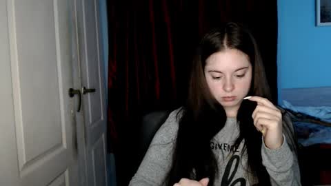 Snapshot of theblackdiamond194588 chatting on October 2025 02:06:01 PM raissa online show from October 2025 02:06:01 PM