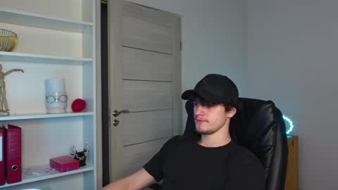 Thebrad H online show from March 2026 06:37:01 PM