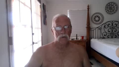 Snapshot of thecooltool_1 chatting on September 2025 08:31:01 PM thecooltool_1 online show from September 2025 08:31:01 PM