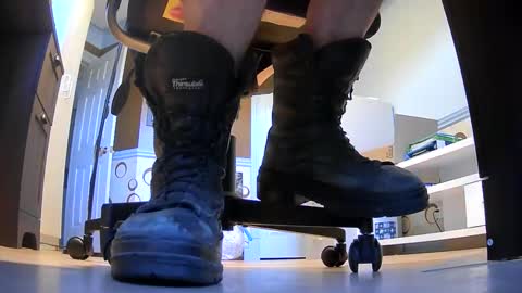 thecowboy_74 online show from October 2025 11:54:01 AM