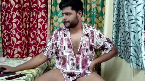 thecuteboyy online show from May 2026 10:11:01 AM