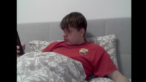 thecuteguy144949 online show from February 2025 06:44:01 PM