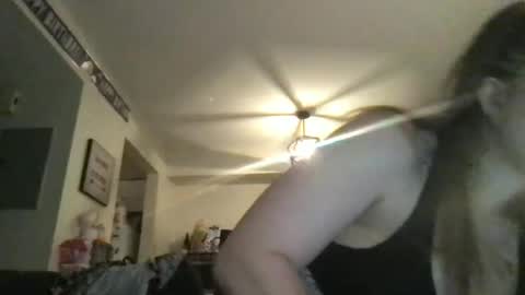 Snapshot of thedevinemilf chatting on July 2026 01:24:02 AM Masked Milf Christina online show from July 2026 01:24:02 AM