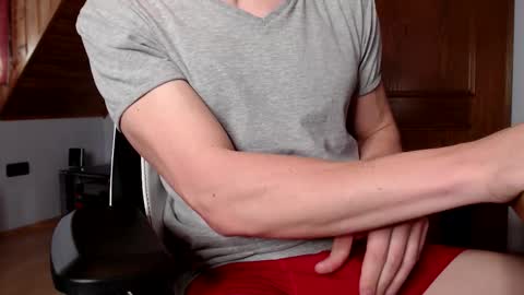 Snapshot of thedome372 chatting on November 2025 09:25:01 AM thedome372 online show from November 2025 09:25:01 AM