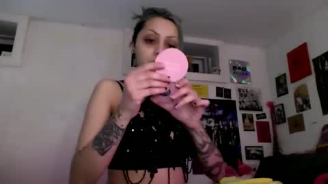 Snapshot of theeking_venus chatting on December 2024 02:18:01 AM KIng Venus online show from December 2024 02:18:01 AM