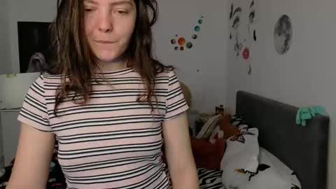 TheFarmergirl online show from April 2026 04:07:01 AM