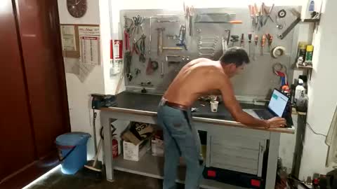 Snapshot of thefarmerpaul chatting on September 2025 12:49:02 PM Paul online show from September 2025 12:49:02 PM