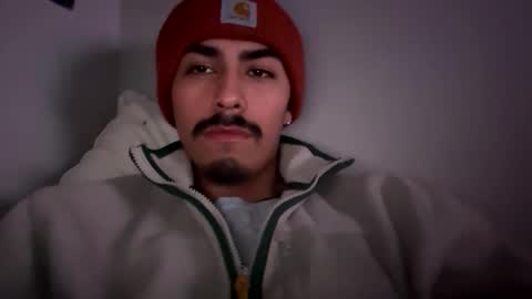 theglorious2002 online show from November 2025 06:01:01 AM