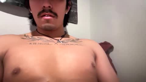 Snapshot of theglorious2002 chatting on March 2026 07:33:02 AM theglorious2002 online show from March 2026 07:33:02 AM