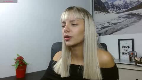 Snapshot of thegodmother_gh chatting on November 2025 04:03:01 AM Peyton online show from November 2025 04:03:01 AM