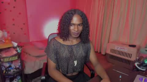 Snapshot of thegoldenbitch chatting on June 2026 12:11:01 AM Goldie online show from June 2026 12:11:01 AM