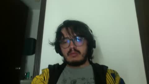 Snapshot of theguitarmistery chatting on April 2026 03:12:02 AM theguitarmistery online show from April 2026 03:12:02 AM