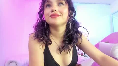 Snapshot of theia_moon_ chatting on February 2025 04:36:01 PM Theia online show from February 2025 04:36:01 PM