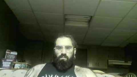 Snapshot of theironbulll chatting on December 2025 10:30:02 PM Iron online show from December 2025 10:30:02 PM