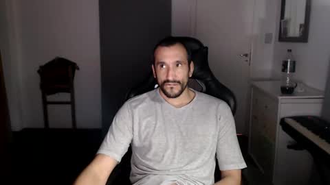 Snapshot of thekingofpains chatting on September 2025 02:55:02 AM KINGOFPAINS online show from September 2025 02:55:02 AM