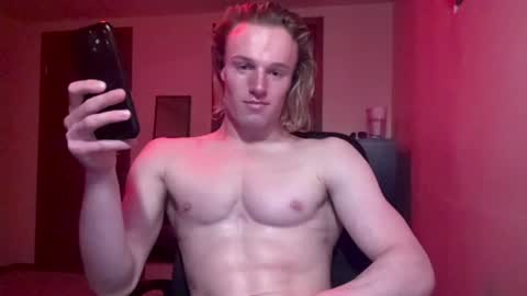 Snapshot of thelevimeyers chatting on February 2025 12:27:02 AM thelevimeyers online show from February 2025 12:27:02 AM