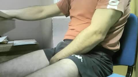 Snapshot of theliaz19 chatting on October 2025 04:16:01 PM theliaz19 online show from October 2025 04:16:01 PM