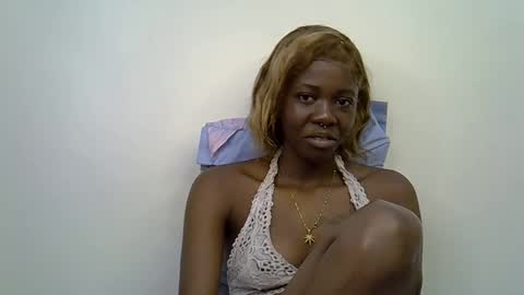 Snapshot of thelil_girl chatting on March 2026 05:32:02 AM thelil_girl online show from March 2026 05:32:02 AM