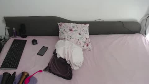 Snapshot of thelisteninglady chatting on January 2025 03:35:02 PM Alice - online show from January 2025 03:35:02 PM