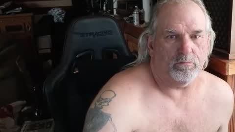 Snapshot of themasseure1 chatting on May 2026 10:47:02 PM themasseure1 online show from May 2026 10:47:02 PM