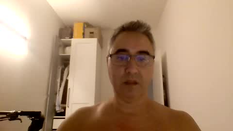 Snapshot of themohican chatting on July 2026 07:01:02 PM Themohican online show from July 2026 07:01:02 PM