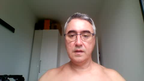 Snapshot of themohican chatting on August 2026 07:51:02 AM Themohican online show from August 2026 07:51:02 AM