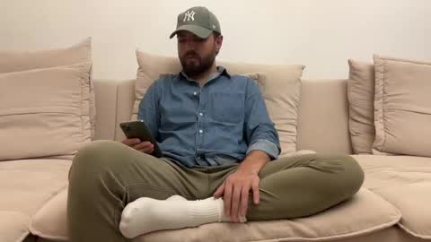 Snapshot of themonarchgoat chatting on December 2024 09:34:02 PM TheMonarchGoat online show from December 2024 09:34:02 PM