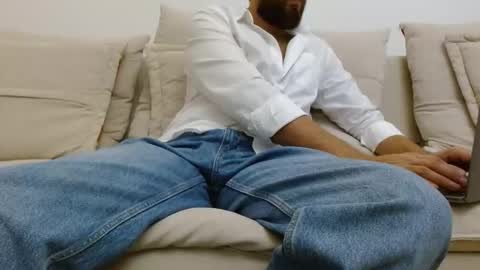 Snapshot of themonarchgoat chatting on September 2025 01:27:01 AM TheMonarchGoat online show from September 2025 01:27:01 AM