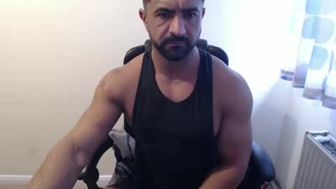 Snapshot of themusclefactory chatting on October 2025 01:06:02 PM TheMuscleFactory online show from October 2025 01:06:02 PM