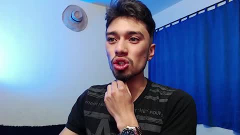 Theo online show from November 2025 05:33:01 PM