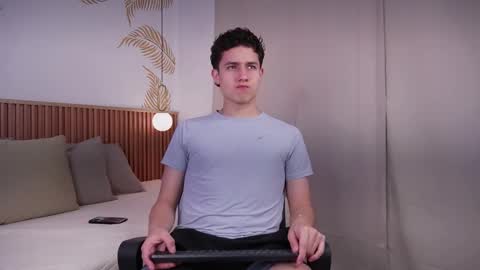 Snapshot of theohawke_ chatting on January 2025 12:58:01 PM THEO- MATEO online show from January 2025 12:58:01 PM