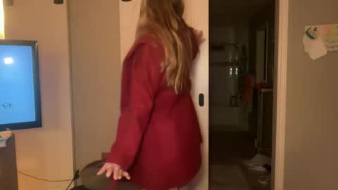 Snapshot of theoneandonlyava chatting on December 2025 09:35:02 AM Ava online show from December 2025 09:35:02 AM