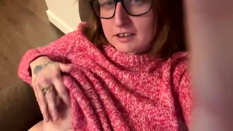 New Couple Ready to Play online show from November 2025 12:39:02 PM