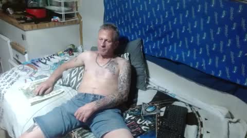 Snapshot of theoneyouwant2fuck chatting on March 2025 06:54:02 AM theoneyouwanttwofuck online show from March 2025 06:54:02 AM