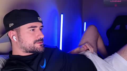 Theo Ravi online show from March 2026 03:43:02 AM