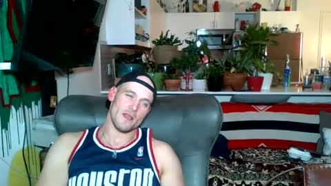 Snapshot of theoutfitter chatting on February 2025 02:03:01 AM MISTERPOWERS online show from February 2025 02:03:01 AM